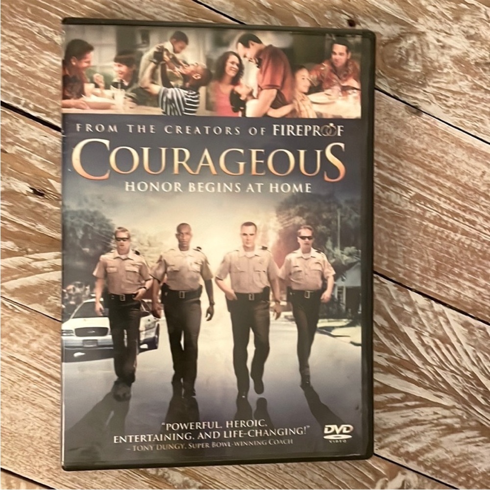 3/$15 u pick dvds📀or 1 for $9~ courageous: honor begins at home